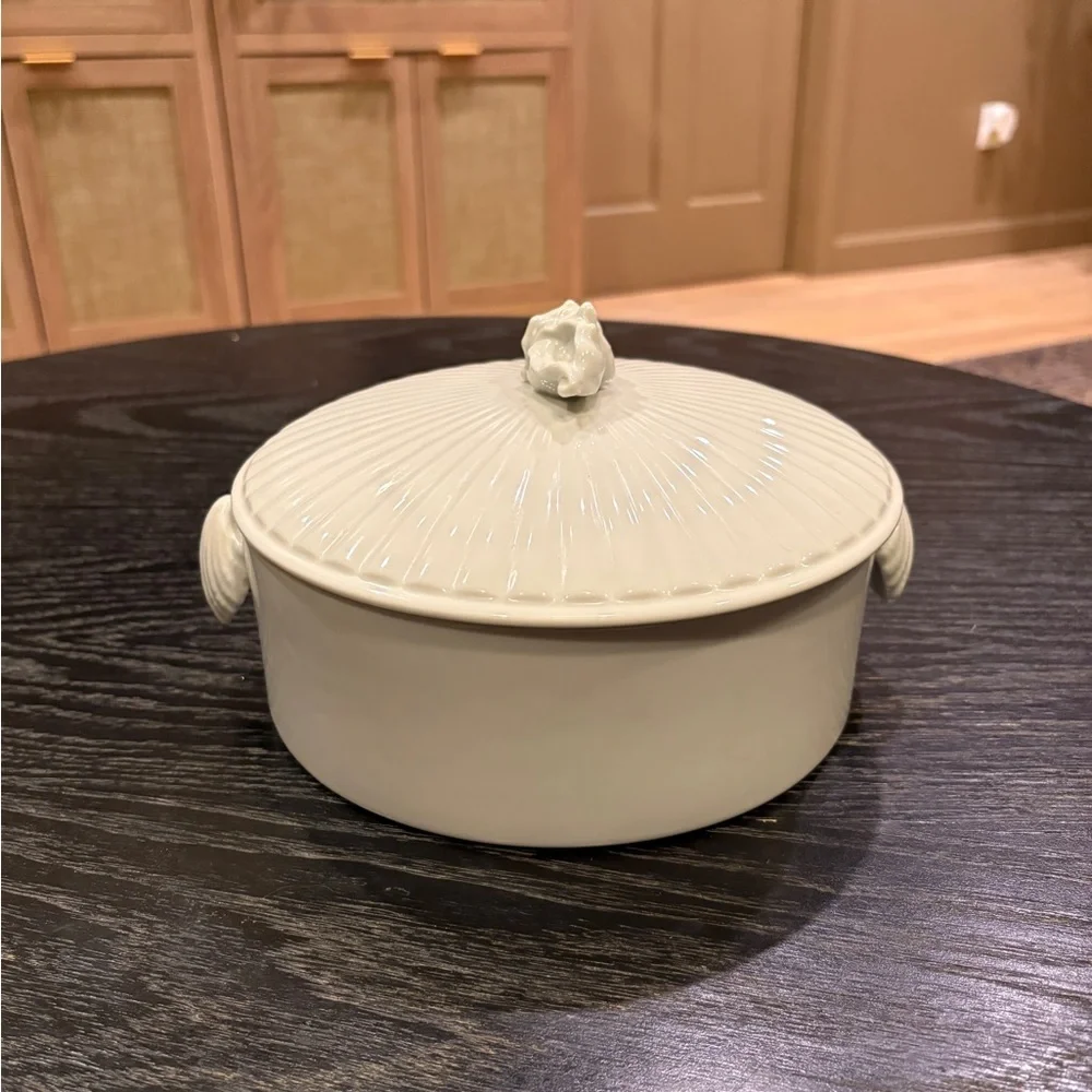 Sea Shell By Shafford Casserole Dish Oven to Table 8.5”D